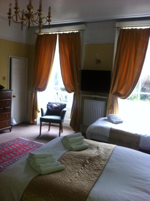 Harmondsworth Hall Guest House West Drayton  Rum bild