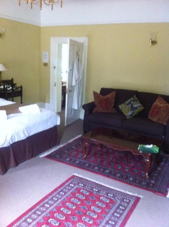 Harmondsworth Hall Guest House West Drayton  Rum bild